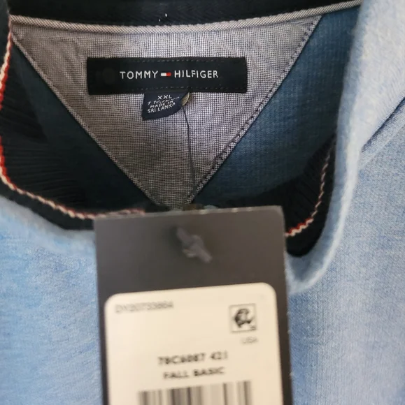 NWT Tommy Hilfiger men's sweatshirt 1/2 zip pullover - Picture 2 of 10